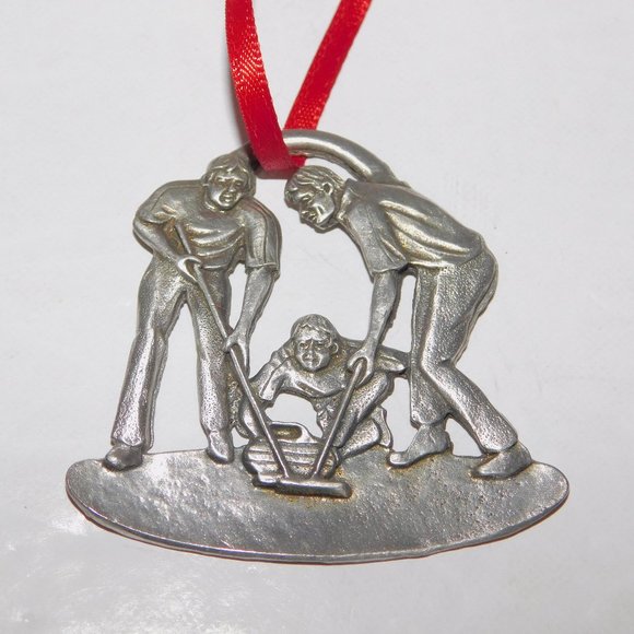 3 men Curling Pewter Christmas Tree Ornament 2" x 2" - Picture 1 of 3